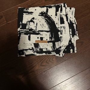 Brand New Krista Norris Wingtip Scarf